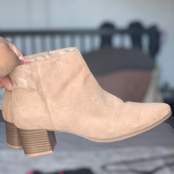 Old Navy Shoes - Old Navy heeled bootie